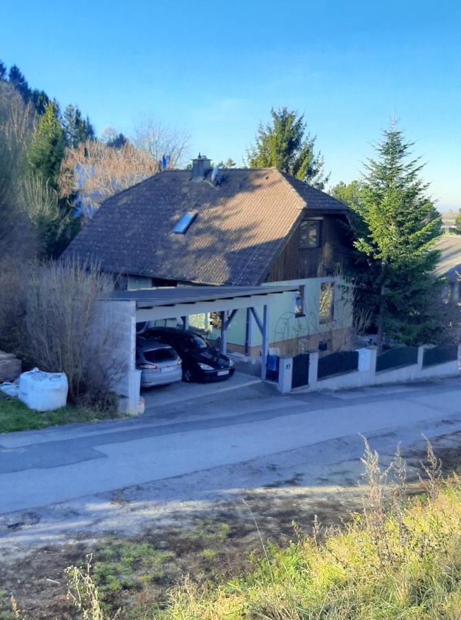 B&B Family Basement Apartment, Breakfast, Free Parking, 5Km From Tulln Chorherrn Екстериор снимка