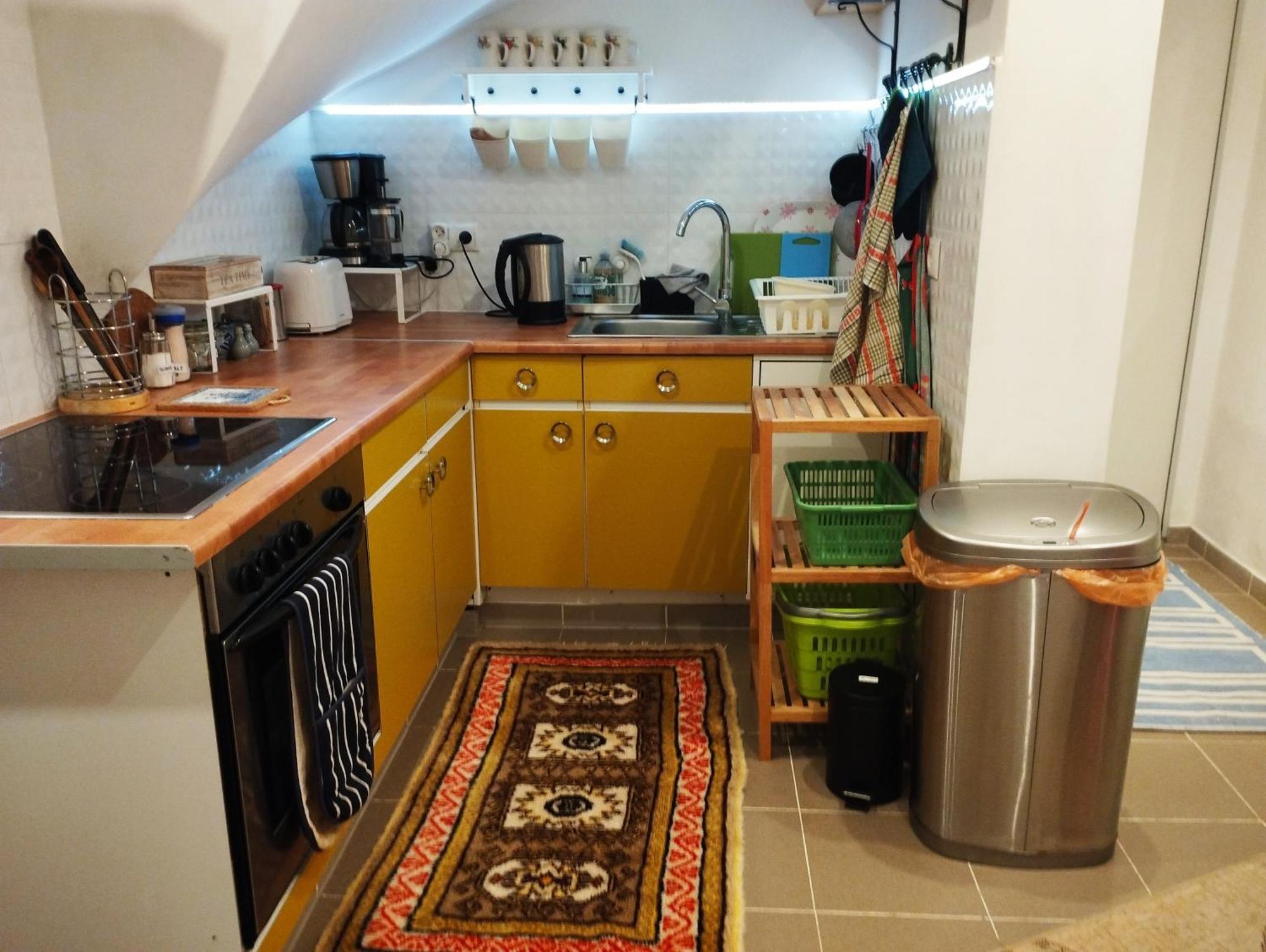 B&B Family Basement Apartment, Breakfast, Free Parking, 5Km From Tulln Chorherrn Екстериор снимка