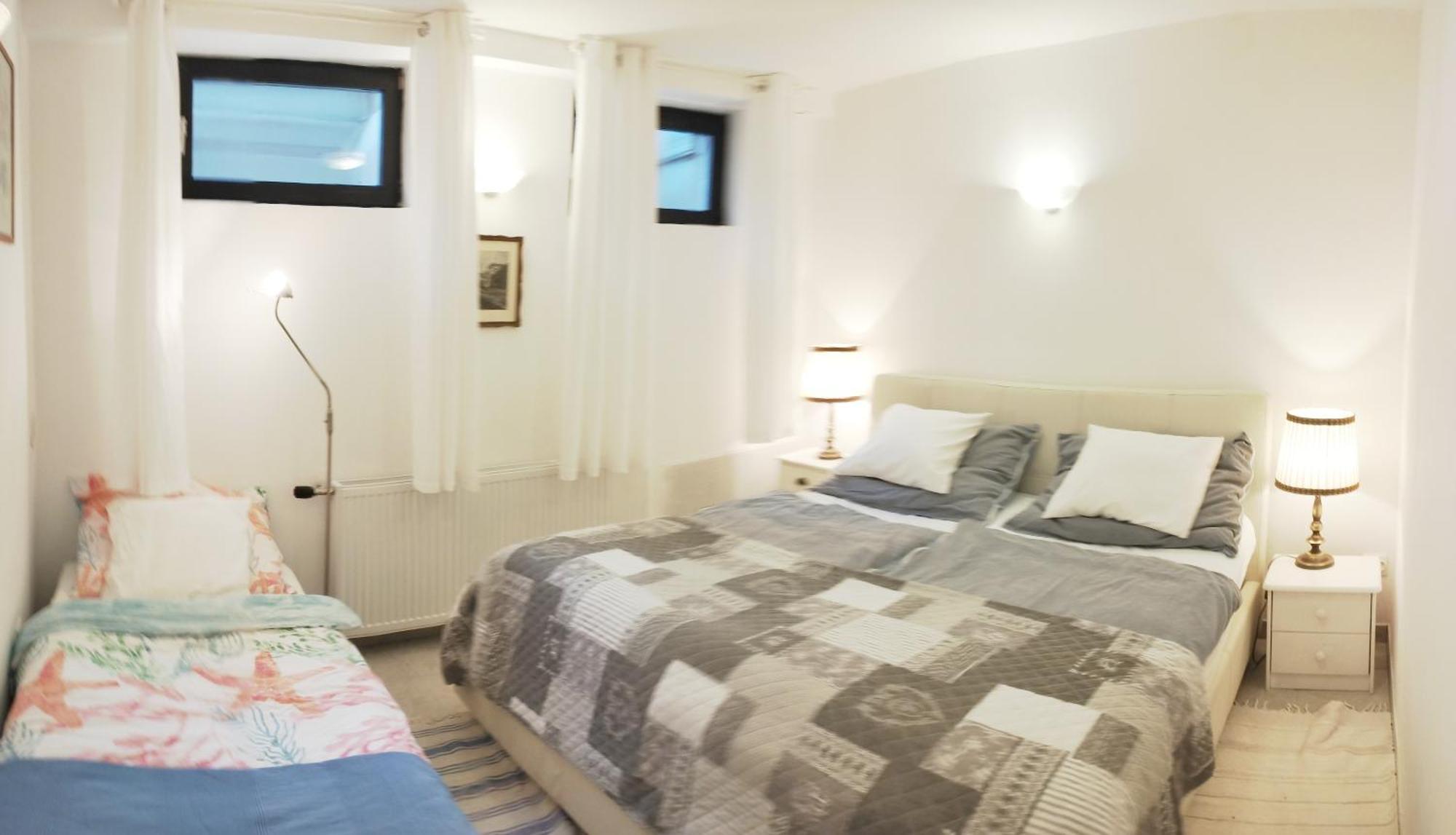 B&B Family Basement Apartment, Breakfast, Free Parking, 5Km From Tulln Chorherrn Екстериор снимка